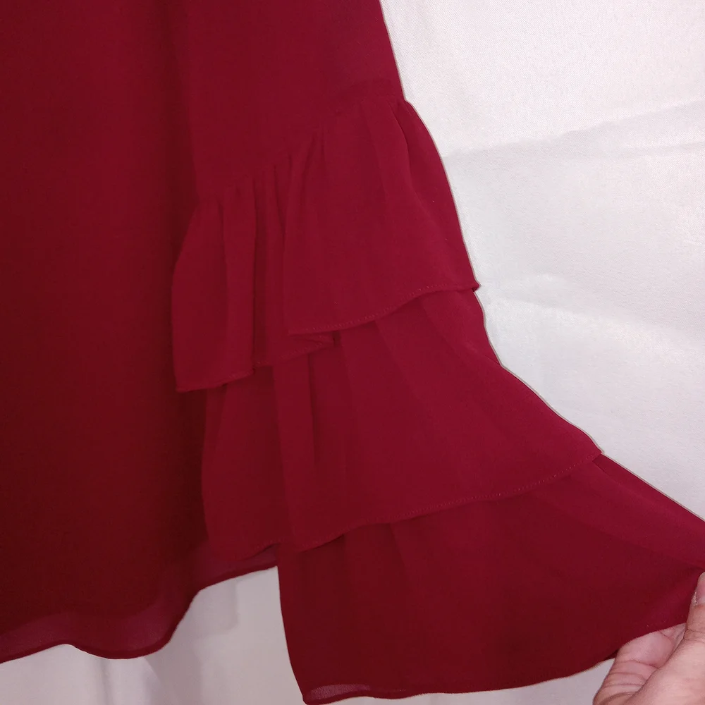 Naked Zebra Wine Ruffle Bell Sleeve Chiffon Top Women's Size Small Beautiful❤️ - Picture 3 of 11